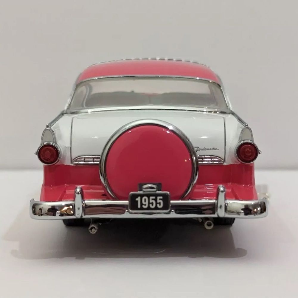 1955 Ford Fairlane Pink Crown Victoria Franklin Mint Precision Models 1:24 NIB - Picture 2 of 10